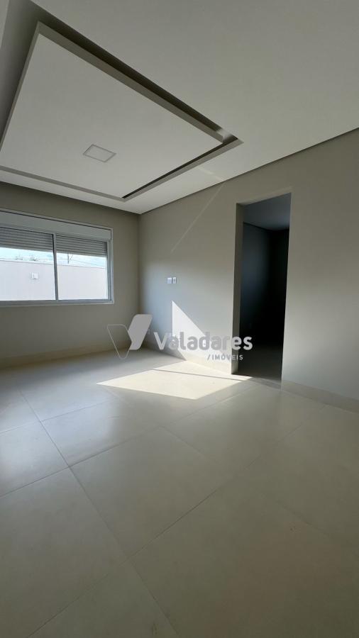 Casa de Condomínio à venda com 3 quartos, 234m² - Foto 5