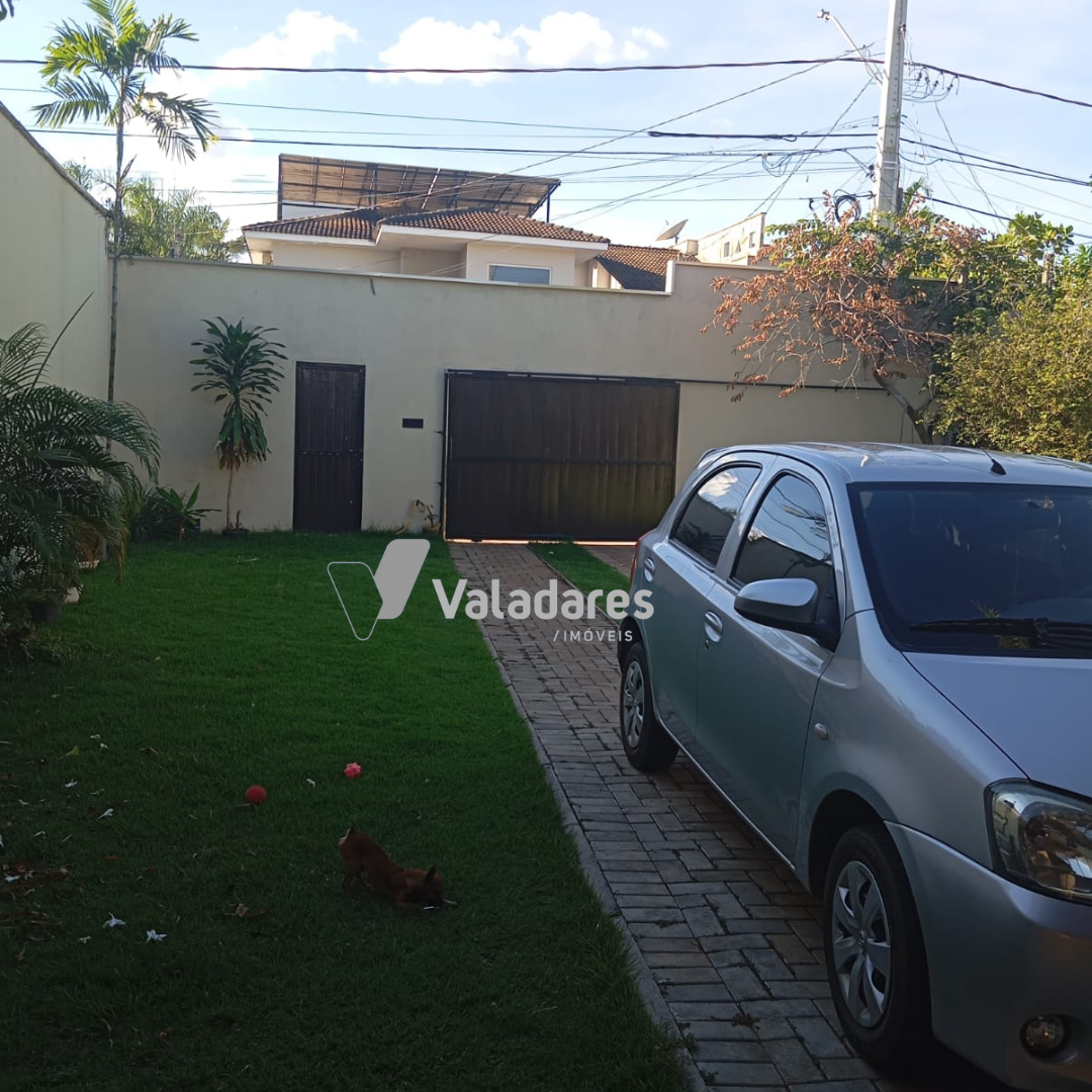 Casa à venda com 3 quartos, 176m² - Foto 2