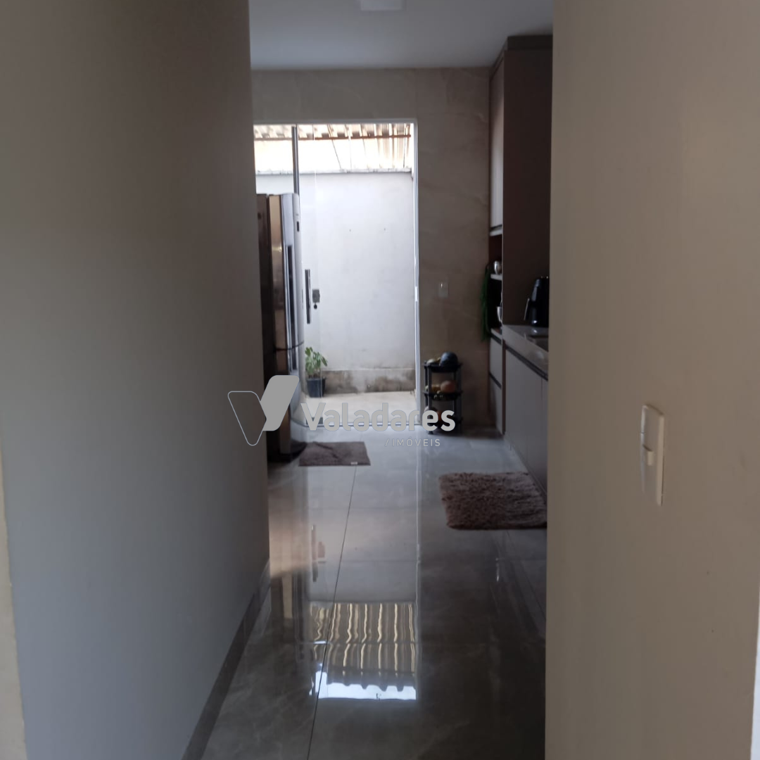 Casa à venda com 3 quartos, 176m² - Foto 5