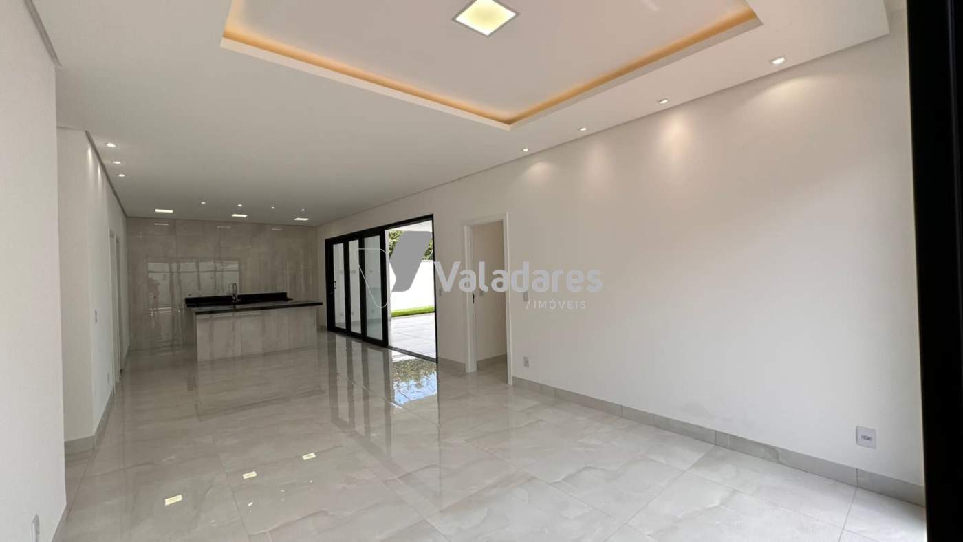Casa, 3 quartos, 240 m² - Foto 2